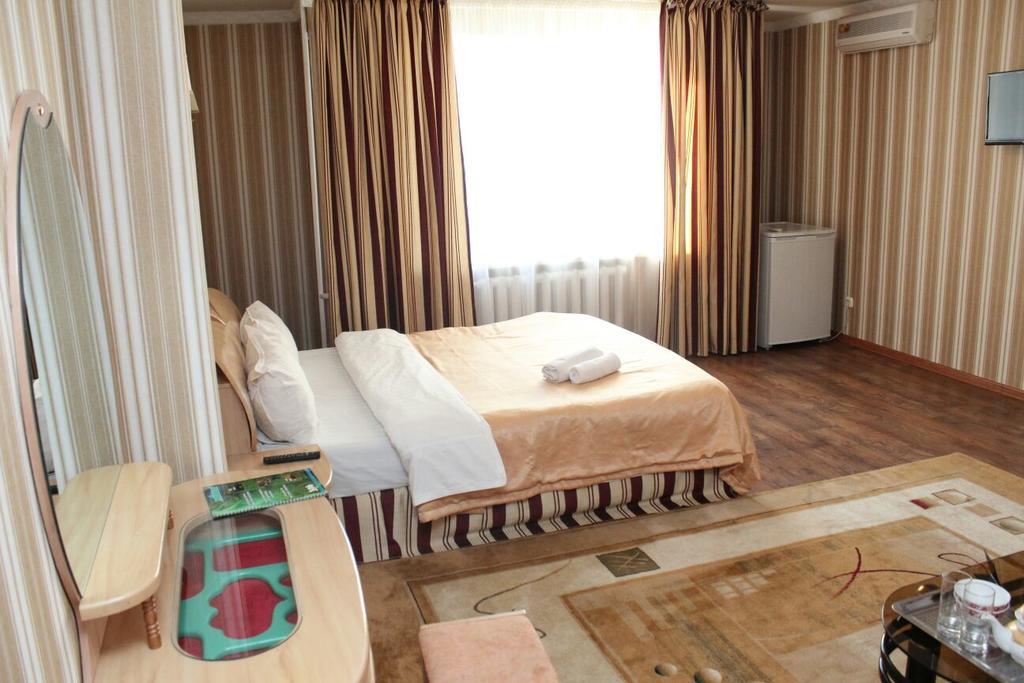 Zhassybi Hotel Αστάνα Εξωτερικό φωτογραφία